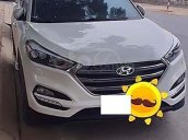 Bán Hyundai Tucson năm sản xuất 2017, màu trắng, giá tốt