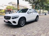 Cần bán xe Mercedes GLC 300 AMG đời 2017, màu trắng