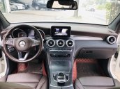 Cần bán xe Mercedes GLC 300 AMG đời 2017, màu trắng