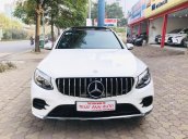 Cần bán xe Mercedes GLC 300 AMG đời 2017, màu trắng