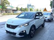 Cần bán Peugeot 5008 1.6 AT đời 2018, màu trắng