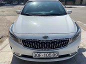 Bán xe Kia Cerato năm 2018, màu trắng như mới