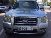 Bán ô tô Ford Everest năm 2008, màu bạc xe còn mới lắm