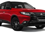 Mitsubishi Outlander CVT, màu đỏ -  Giảm giá sốc cuối năm - Tặng phụ kiện chính hãng