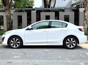 Cần bán gấp Mazda 3 màu trắng