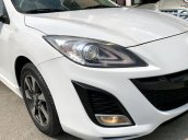 Cần bán gấp Mazda 3 màu trắng