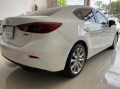 Cần bán xe Mazda 3 đời 2015, màu trắng như mới