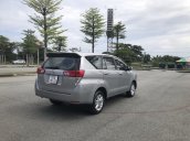 Cần bán lại xe Toyota Innova 2.0E đời 2018, màu bạc, 672 triệu