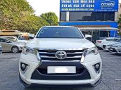 Cần bán xe Toyota Fortuner đời 2018, màu trắng, nhập khẩu  