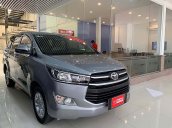 Bán Toyota Innova 2.0E năm 2017, màu bạc, số sàn, giá chỉ 675 triệu