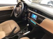 Bán ô tô Toyota Corolla Altis 1.8G AT năm 2017, màu đen như mới