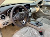 Cần bán xe Mercedes C250 năm 2015, màu đen