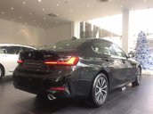 Hỗ trợ mua xe trả góp lãi suất thấp chiếc xe BMW 3 Series 330i M-Sport, sản xuất 2019, màu đen, xe nhập khẩu
