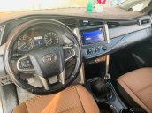 Cần bán Toyota Innova 2.0 E MT 2018 chạy lướt, hỗ trợ trả góp