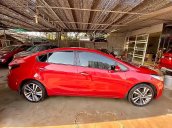 Cần bán Kia Cerato 2018, màu đỏ số sàn, giá tốt xe còn mới nguyên