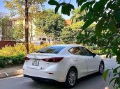 Cần bán lại xe Mazda 3 FaceLift 1.5 đời 2019, màu trắng, giá chỉ 680 triệu