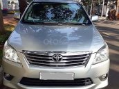 Bán Toyota Innova đời 2012, màu bạc xe gia đình