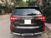 Cần bán gấp Kia Sorento DATH sản xuất 2017, màu nâu xe gia đình, giá tốt