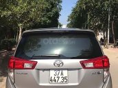 Bán xe Toyota Innova 2018, màu bạc xe còn mới nguyên