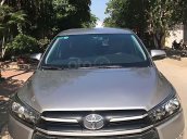 Bán xe Toyota Innova 2018, màu bạc xe còn mới nguyên