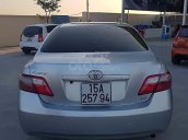 Cần bán xe Toyota Camry LE năm 2006, màu bạc, nhập khẩu