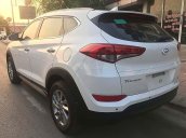 Bán ô tô Hyundai Tucson 2018, màu trắng, giá 775tr