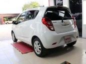 Cần bán lại xe Chevrolet Spark MT đời 2018, màu trắng chính chủ