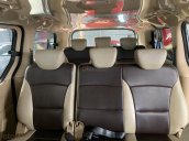 Hãng bán Hyundai Starex 2.5MT, máy dầu, đời 2016, biển SG