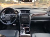 Bán xe Toyota Camry 2.5Q năm 2015, màu đen