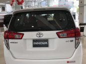 Cần bán xe Toyota Innova 2.0E MT số sàn, siêu khuyến mãi