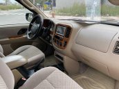 Cần bán lại xe Ford Escape năm 2004 2.3L màu đen, xe gia đình