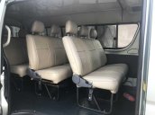 Bán xe Toyota Hiace đăng kí 2011, màu xanh lục, giá 395tr