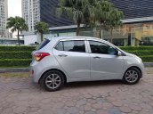 Bán Hyundai Grand i10 1.0 sản xuất năm 2015, màu bạc, nhập khẩu nguyên chiếc số sàn, giá 268tr