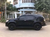 Bán xe Toyota Fortuner 2.5G năm 2015, màu đen còn mới