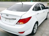 Cần bán gấp Hyundai Accent sản xuất 2015, màu trắng, nhập khẩu nguyên chiếc chính chủ