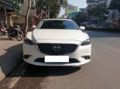 Cần bán lại xe Mazda 6 sản xuất 2018, màu trắng, 738 triệu xe còn mới lắm