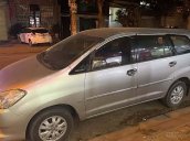 Gia đình bán xe cũ Toyota Innova V năm 2008, màu bạc