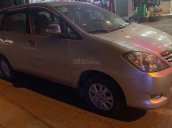 Gia đình bán xe cũ Toyota Innova V năm 2008, màu bạc