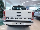 Cần bán gấp chiếc xe  Ford Ranger 2020, màu trắng, nhập khẩu nguyên chiếc - Giá cạnh tranh