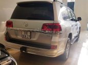 Bán Toyota Land Cruiser VX V8 model 2016 đã lên fom 2019