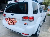 Cần bán Ford Escape đăng ký lần đầu 2013, màu trắng, nhập khẩu nguyên chiếc, giá 455 triệu đồng