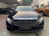 Bán Mercedes E200 đời 2019, màu xanh Cavansite như mới