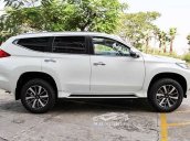 Bán xe Mitsubishi Pajero 2019, màu trắng, nhập khẩu, sẵn xe tại kho