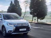 Cần bán Mitsubishi Outlander 2.0 CVT sản xuất 2019, giảm giá sâu, giao nhanh