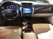 Bán ô tô Toyota Camry 2.5G năm 2015, màu vàng