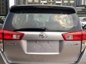 Bán xe Toyota Innova E đời 2019, màu bạc, giá chỉ 696 triệu