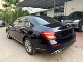 Bán Mercedes E200 đời 2019, màu xanh Cavansite như mới