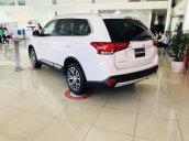 Cần bán Mitsubishi Outlander 2.0 CVT sản xuất 2019, giảm giá sâu, giao nhanh