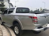 Cần bán Mitsubishi Triton 4x2 MT năm 2017, màu bạc, nhập khẩu nguyên chiếc xe gia đình