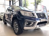 Nissan Navara giảm giá trong tháng 12